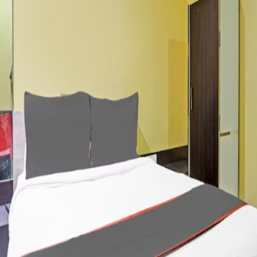 Carnival Hotel Pune Exterior photo